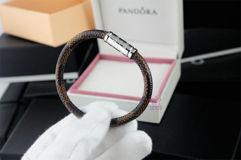 Bracciale Louis Vuitton Modello 190